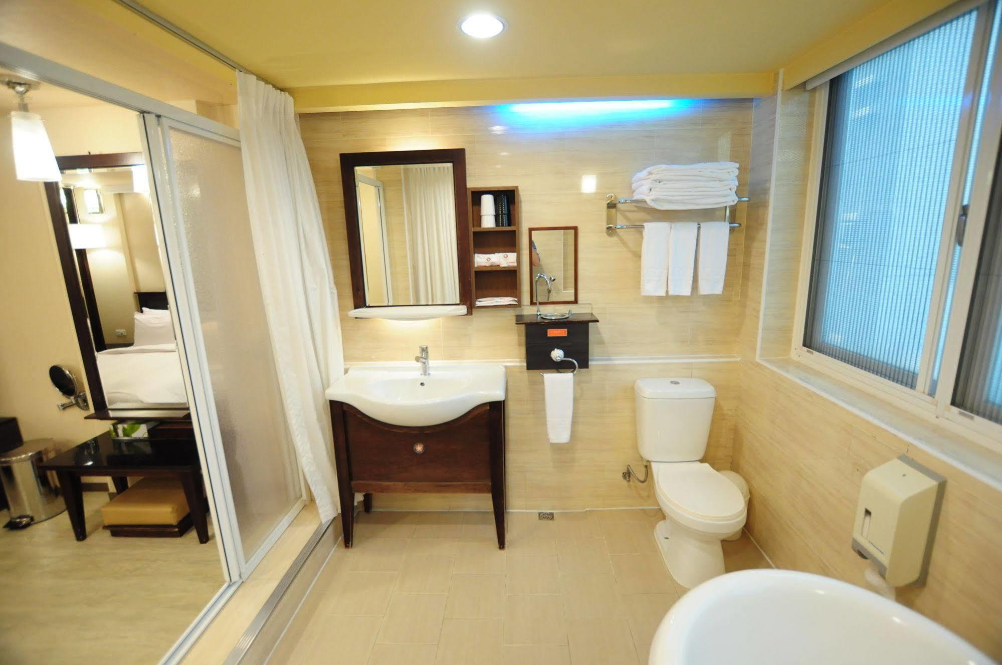 Kindness Xin Jue Jiang Hotel Kaohsiung Exterior foto